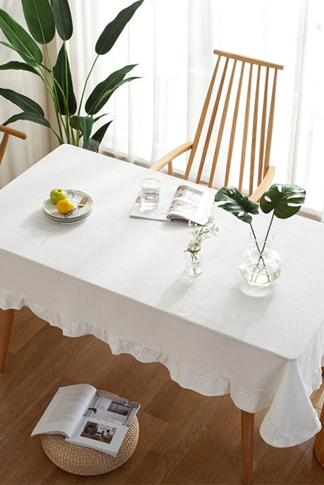 Classic Dining Tablecloth in White