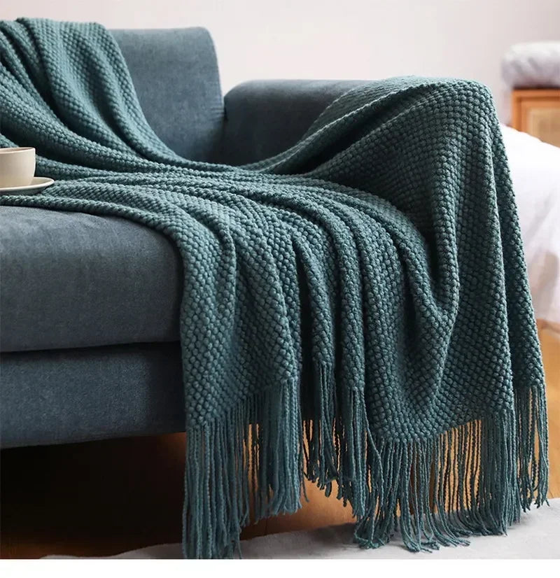 Diamond Grid Throw Blanket in Lake Green