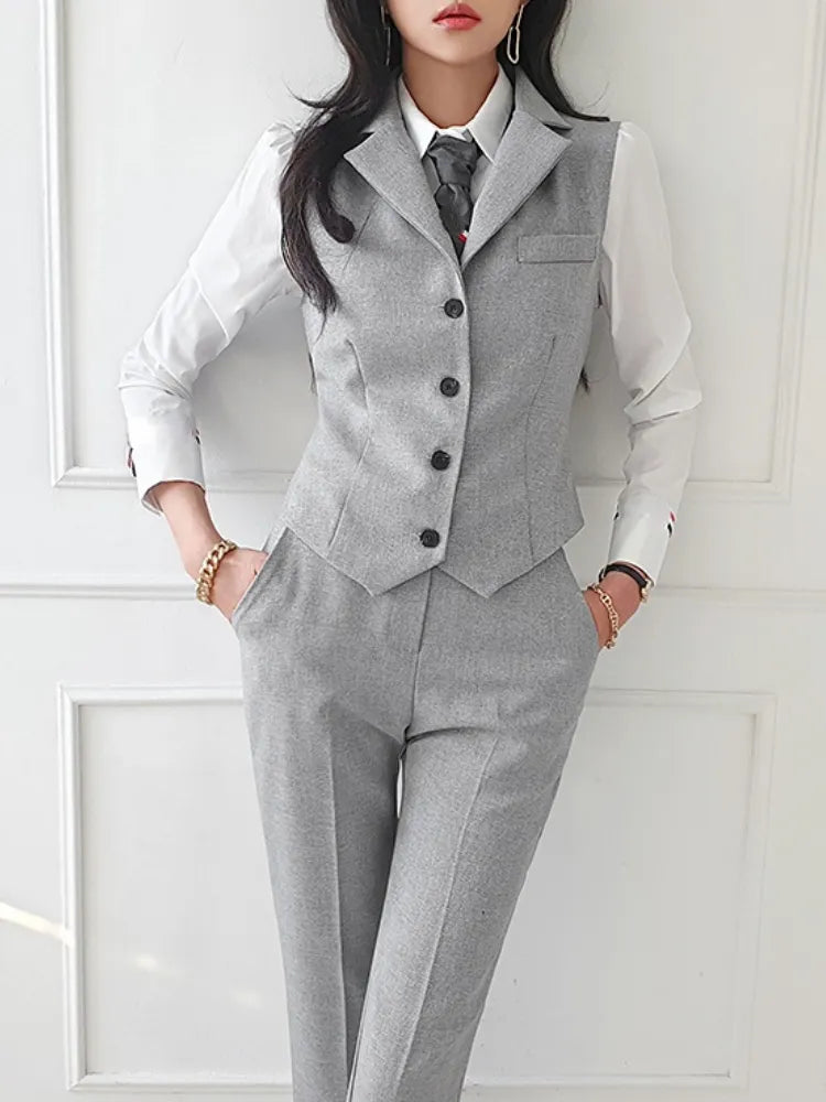 Signature 3-Piece Women's Suit in Grey